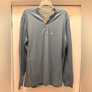 Men’s NWT TXL Eddie Bauer thermal Henley in Chamblu